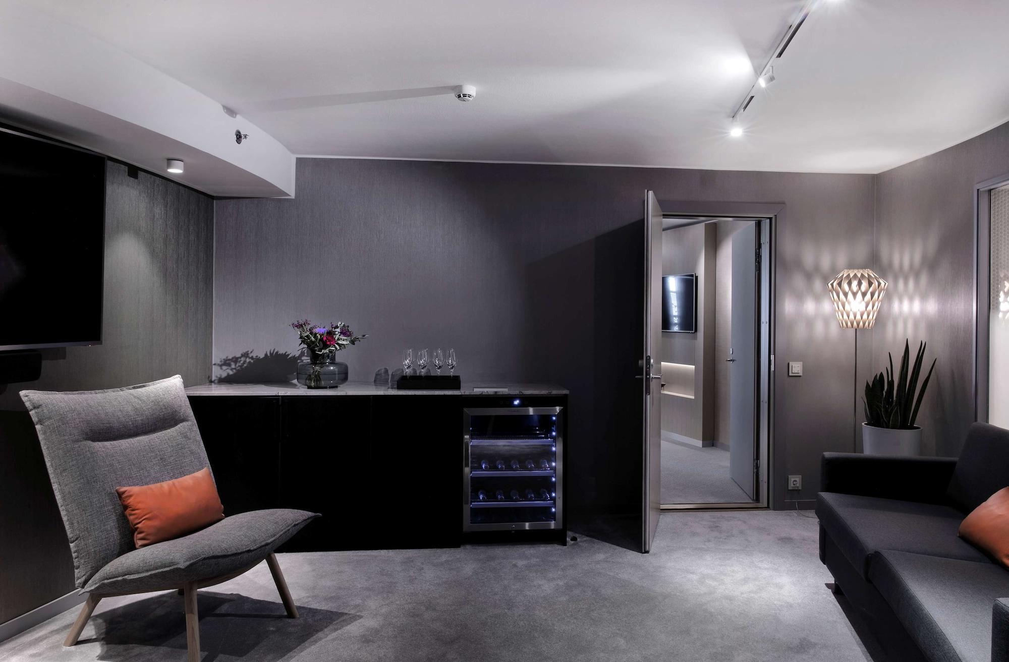 Radisson Blu Royal Hotel, Hotel