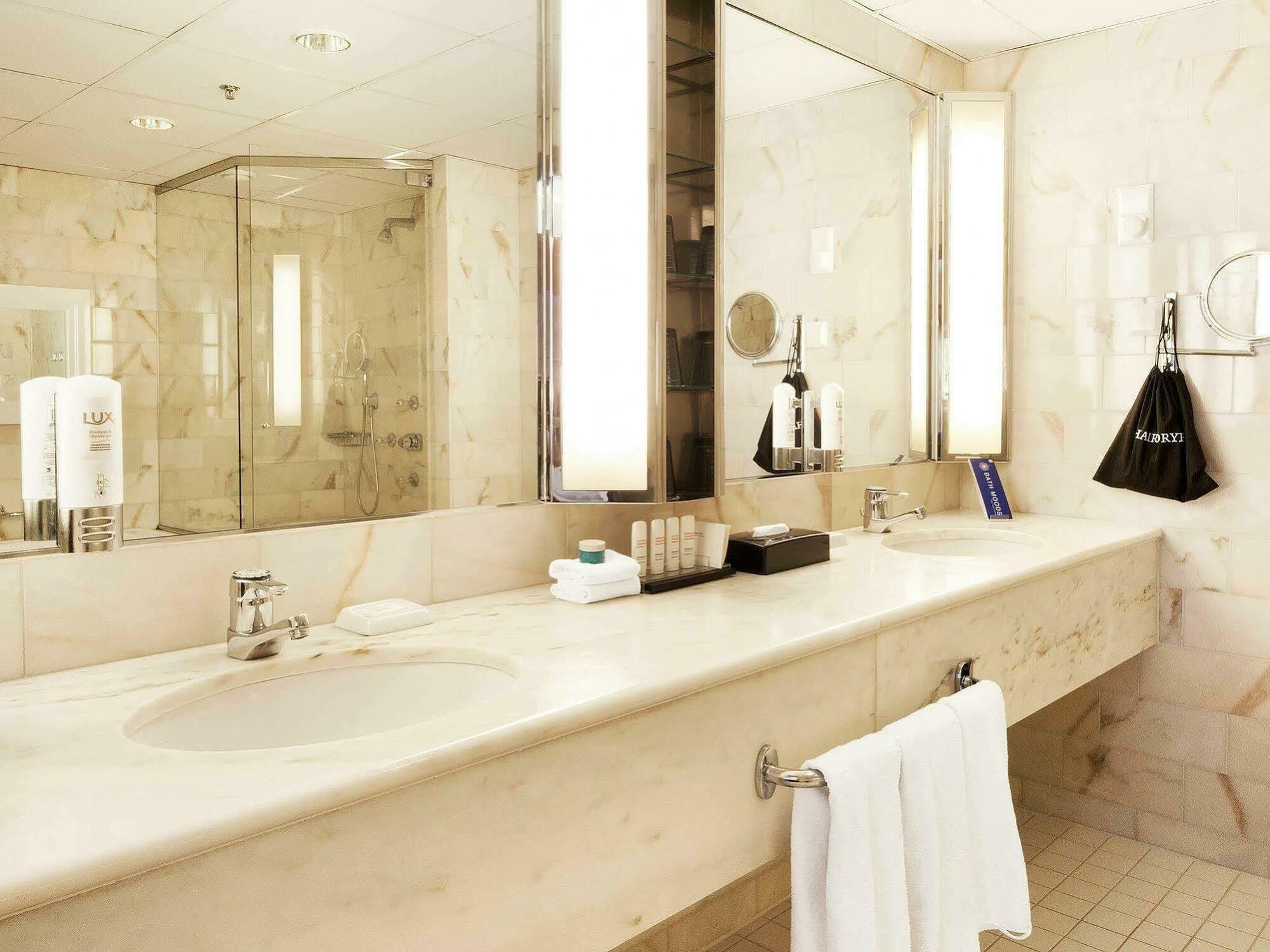 Radisson Blu Royal Hotel, Hotel 4*